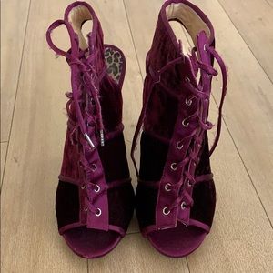 Betsey Johnson size 10 boots